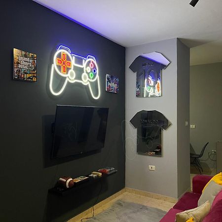 Super House 2 Blloku - 3 Rooms Tirana Buitenkant foto