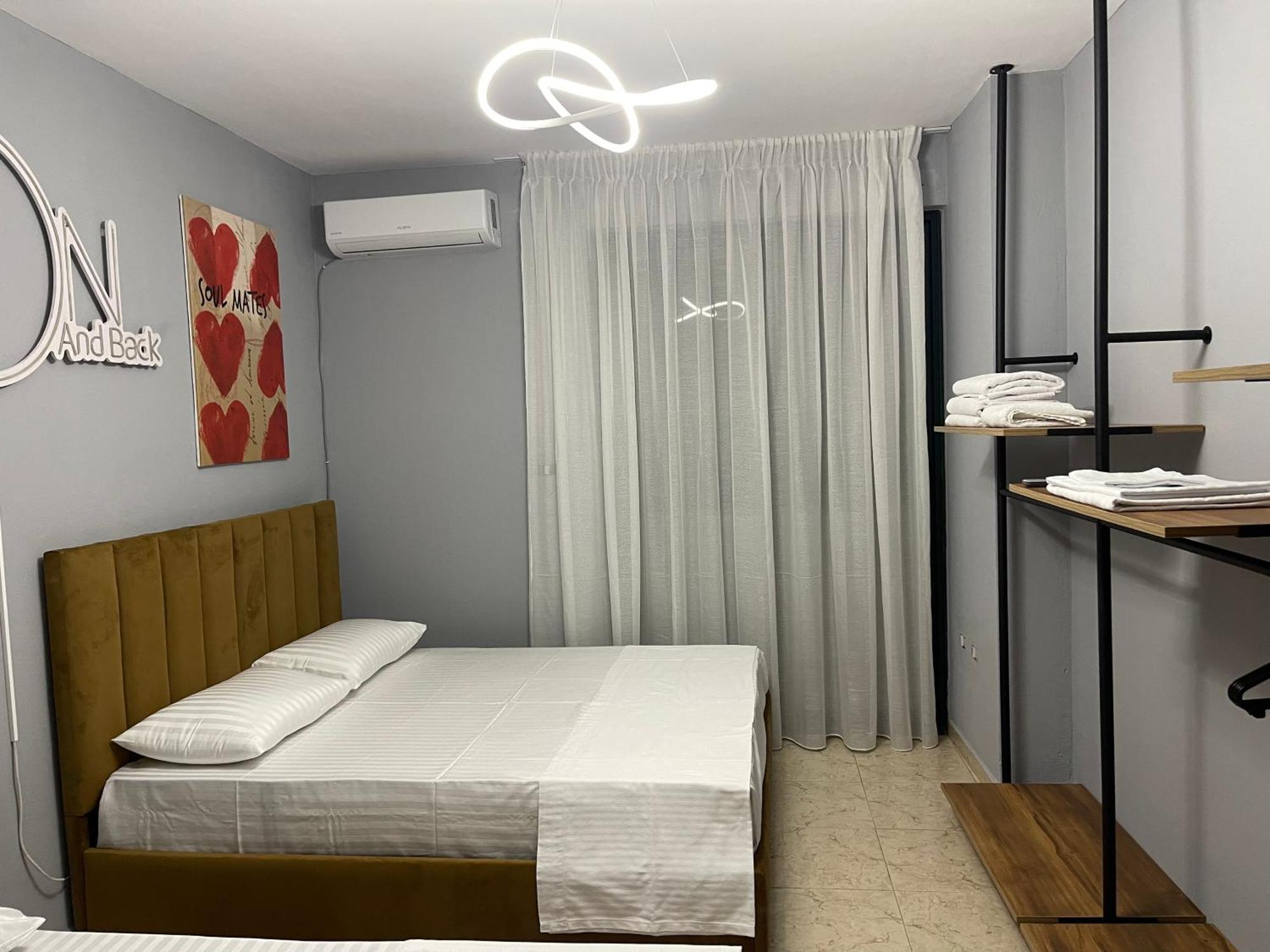 Super House 2 Blloku - 3 Rooms Tirana Buitenkant foto